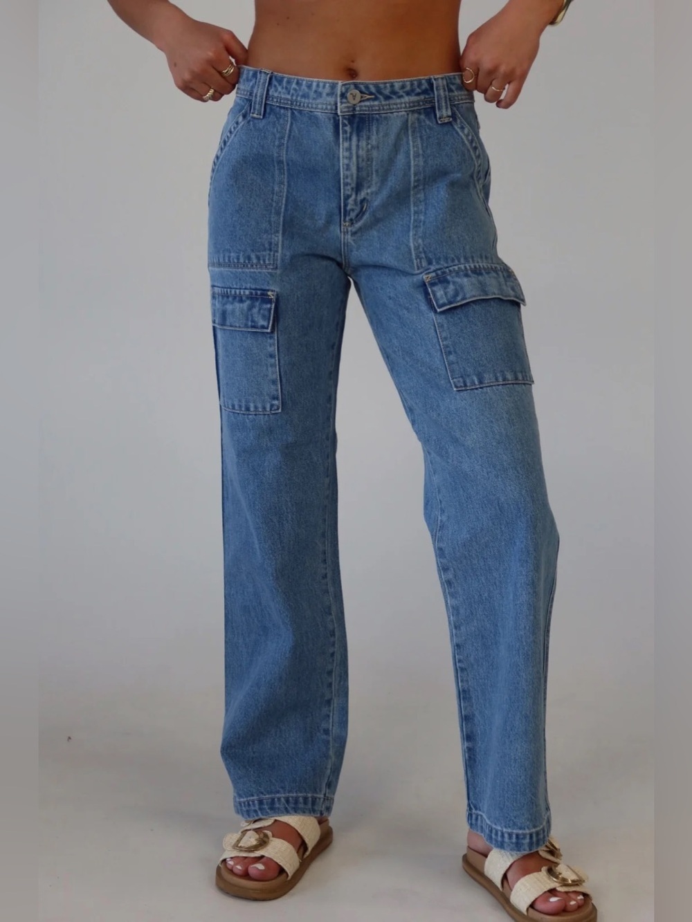 Abrand 99 baggy High-Rise Light Wash Cargo Jeans vtg y2k 2000s chic agolde ayr
